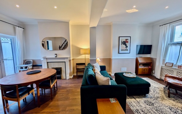 Charming Two-bedroom Home in London