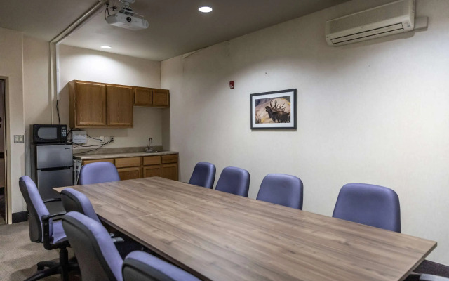 Sleep Inn & Suites Evansville - Casper