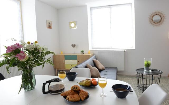 Appartement lumineux 3éme étage