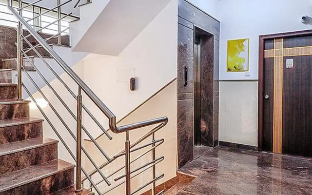 Fabhotel Marella Suites