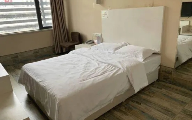 Taihe Yinhe Hotel