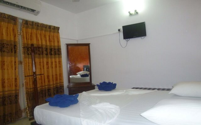 Crown Grand Hotel