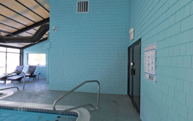 Aqua Blue Hotel