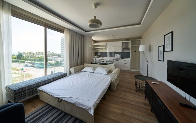 Lara Suite's