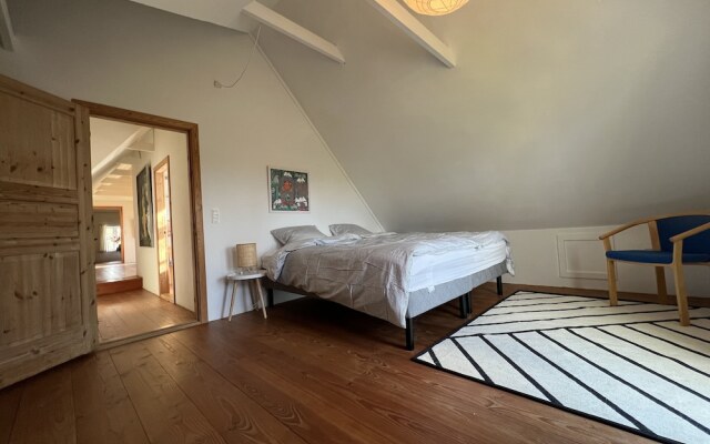 Lake View Apartment