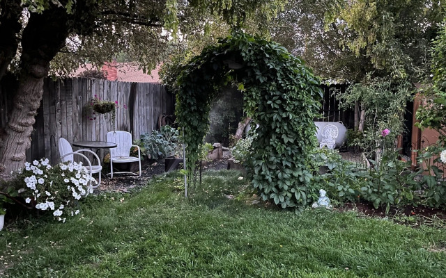 Hospitality Inn Bed & Breakfast