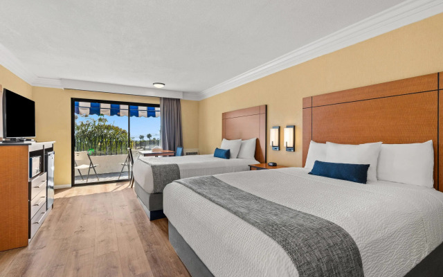 Travelodge by Wyndham San Clemente Beach