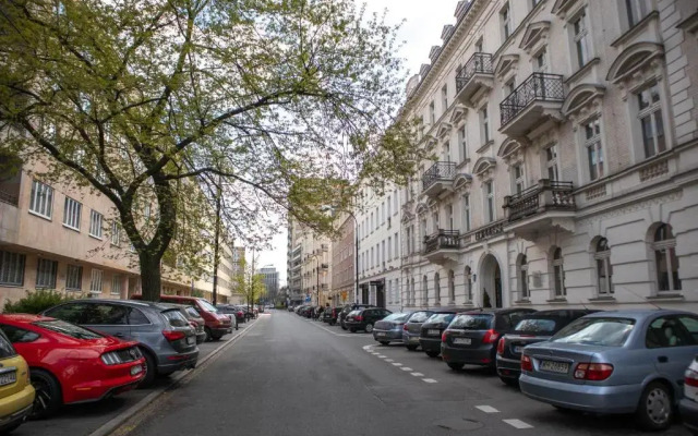 WARSZAWA, CENTRUM, Wiejska 15, KAMIENICA