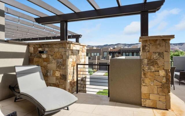 Desert Oasis by RedAwning