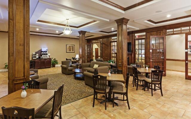 Holiday Inn Express Hotel & Suites Houston-Alvin by IHG