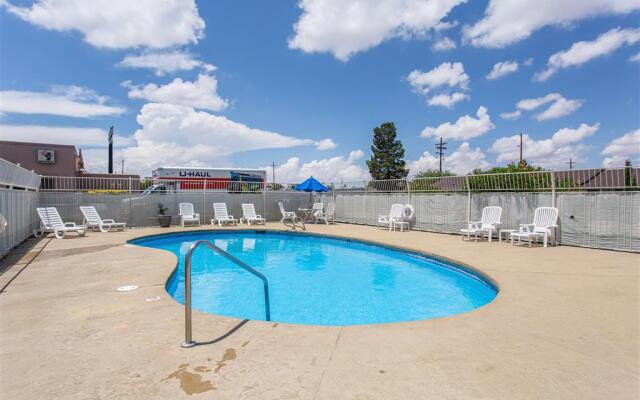 Motel 6 Lordsburg, NM