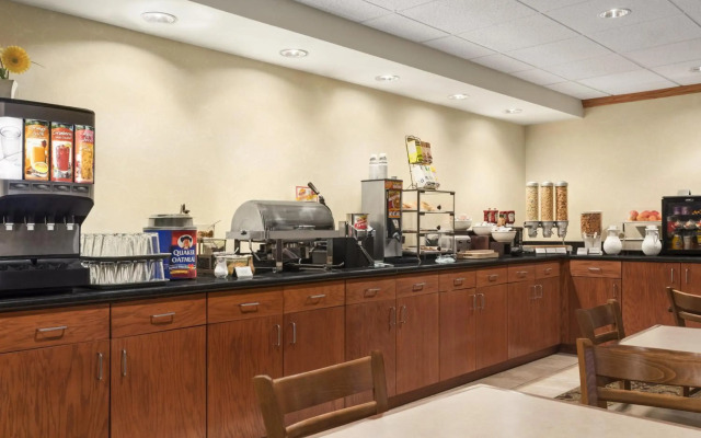 Comfort Inn & Suites