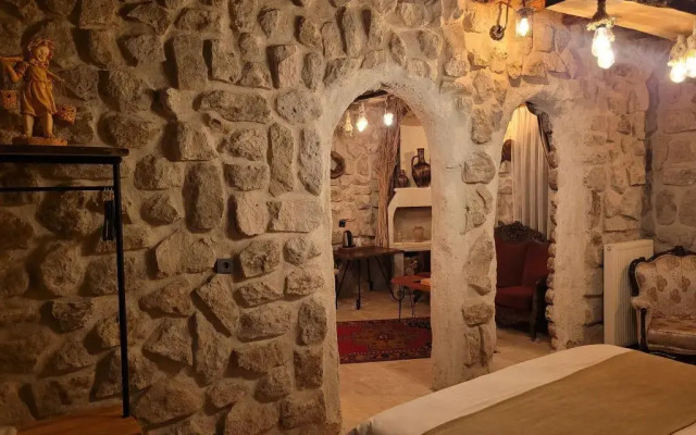 La Di̇as Cave Cappadoci̇a
