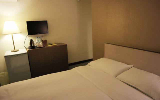 New World Hotel
