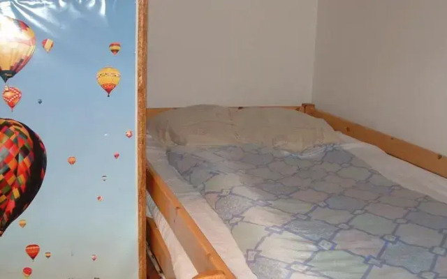 Azusa Guest House