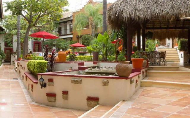 Casa de Adobe Gallery & Luxury Boutique