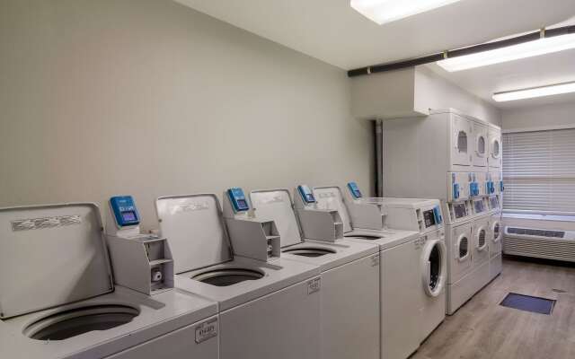 WoodSpring Suites Jacksonville East 295 Cruise Port