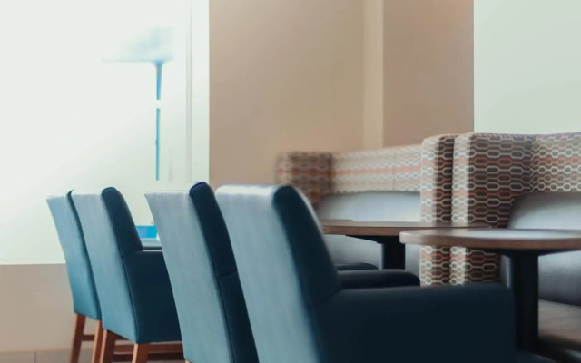 Holiday Inn Express Allentown North by IHG