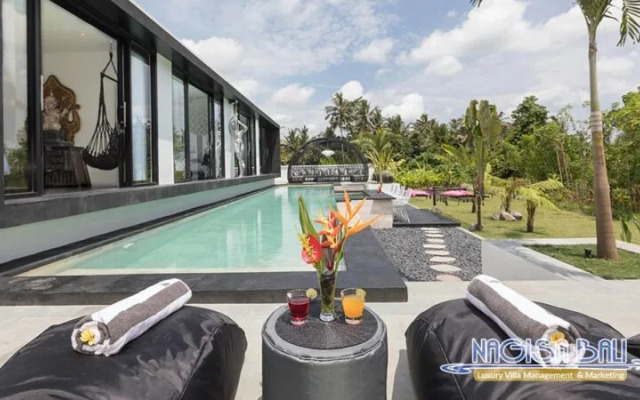 Zebra Villa by Nagisa Bali