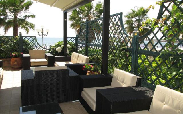 B&B Hotel Diano Marina Palace