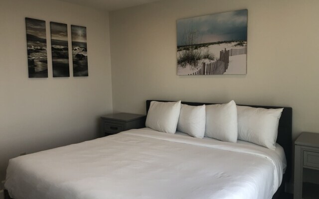 Sailor Jack's Oceanfront Inn