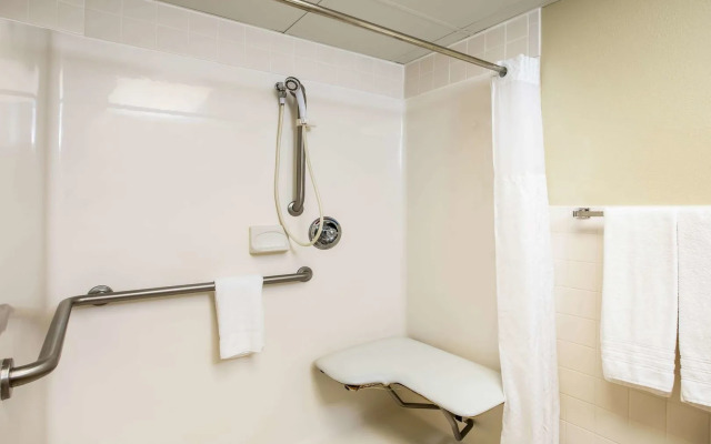 Spark by Hilton Wichita East