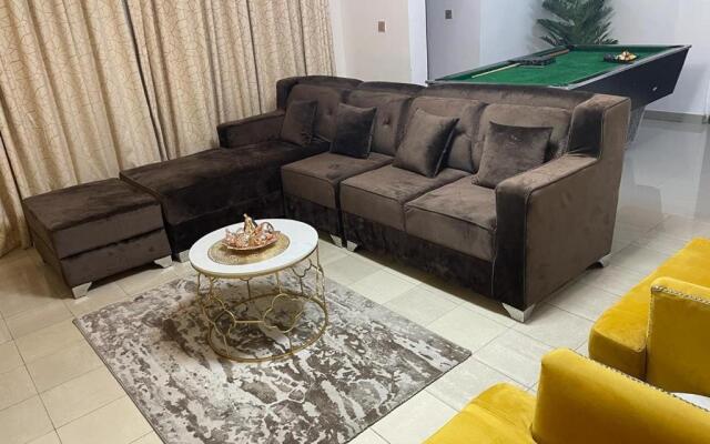 Luxury waterfront 3 bedroom apartment ikoyi