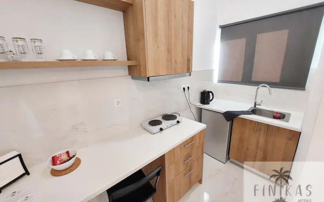 Finikas Suites & Apartments by Airstay