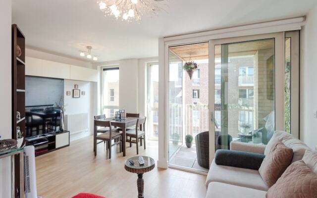 Lovely 1Br Flat For 2 Bromley By Bow