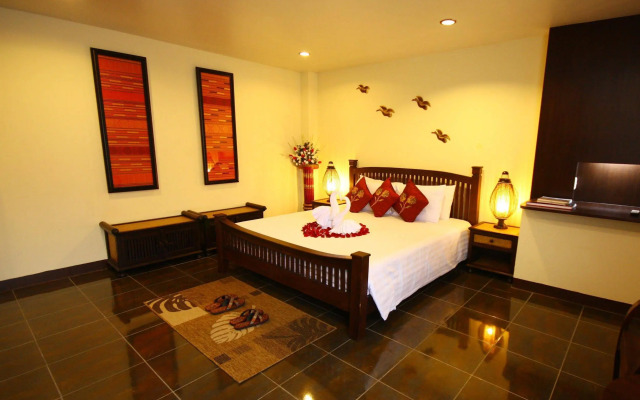CM Night Bazaar Boutique Hotel