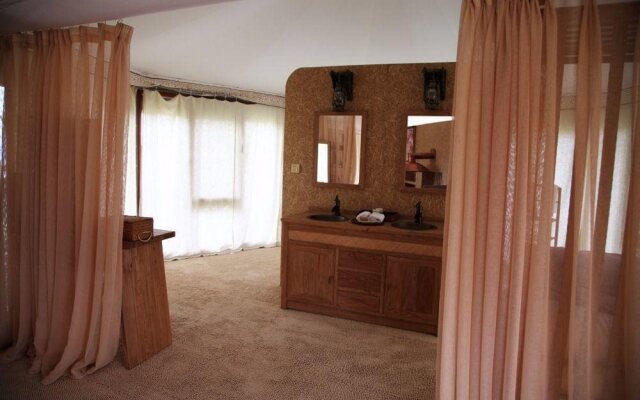 Vinetree · Geladan Tented Resort
