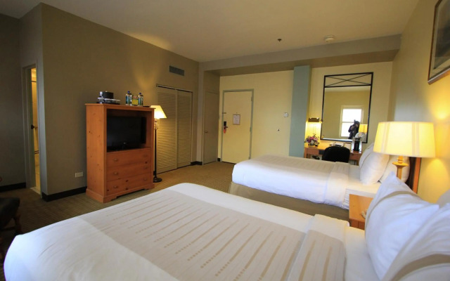 Crockett Hotel