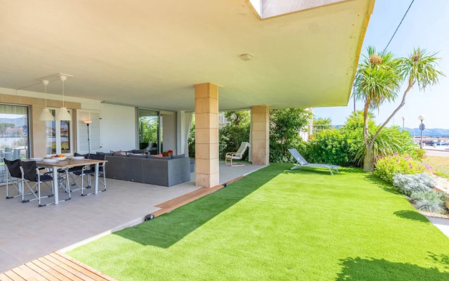 Tarida in Mallorca With 2 Bedrooms and 1 Bathrooms