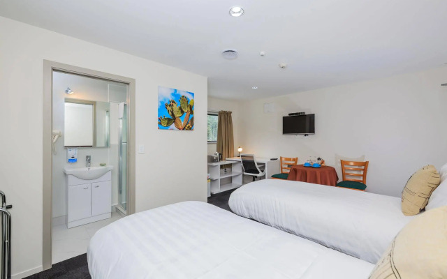Greenlane Motel