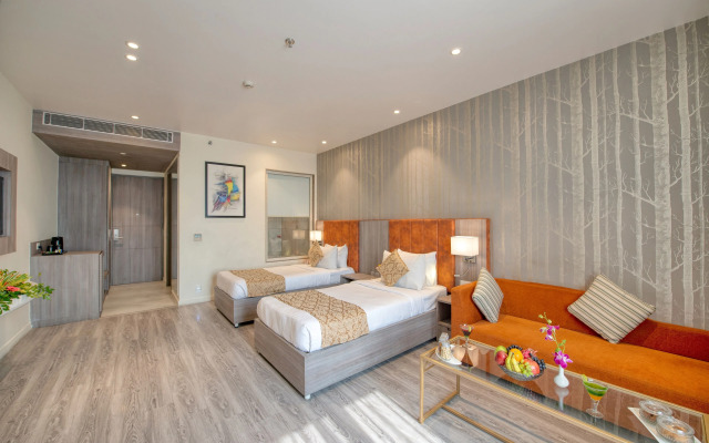 Hotel Deep Clarks Inn Lucknow