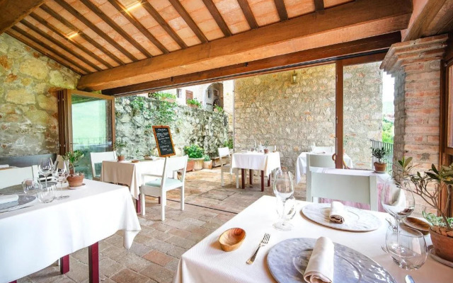 Castello di Postignano Relais