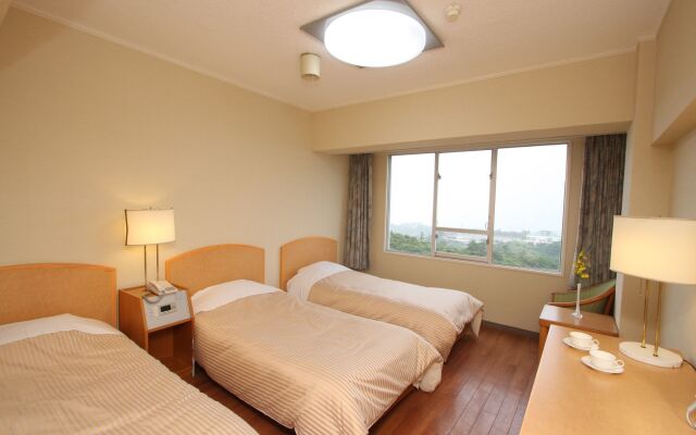 Motobu Green Park Hotel and Golf Course