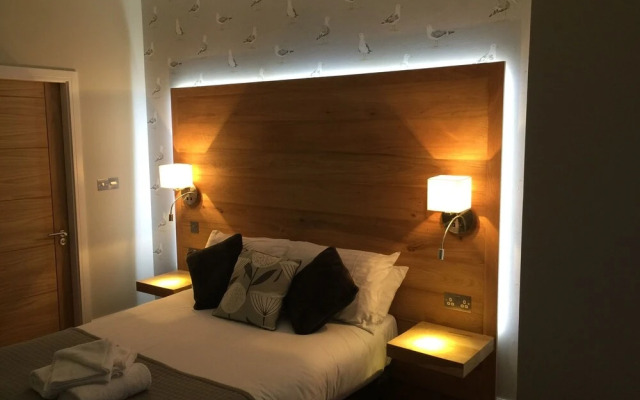 OYO Harmony Apartments