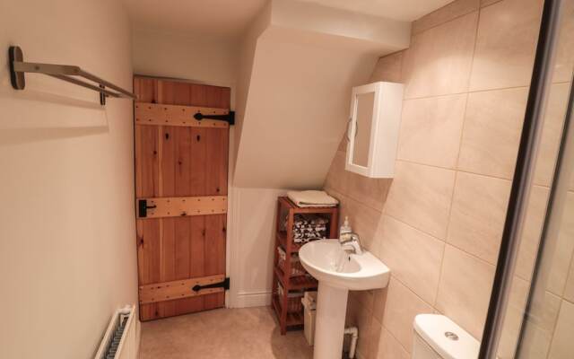 3 Brookside Cottages