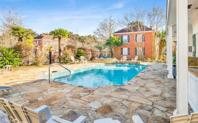 1BR Mobile Condo with Community Pool