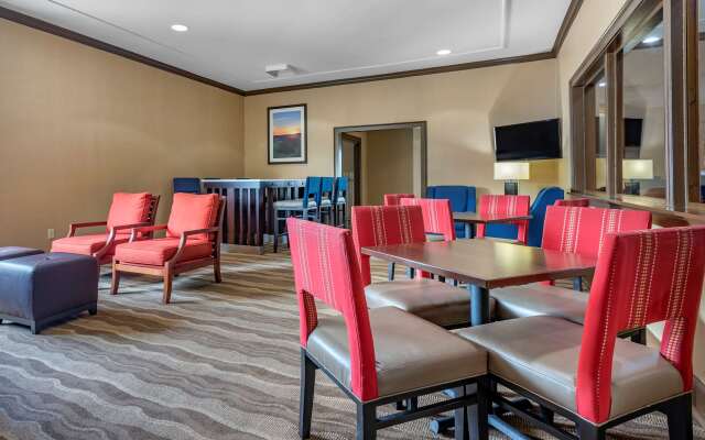 Comfort Inn Lancaster County North