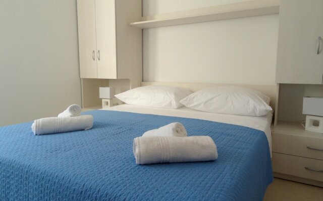 Apartment At the sea - 5 M from the beach : A2 Klek, Riviera Dubrovnik
