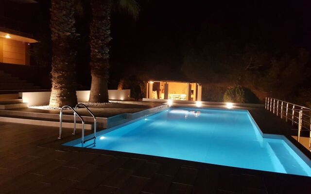 Luxurious Villa Anna Maria