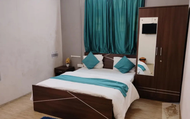 6 CR Hotel Natraj Aurangabad