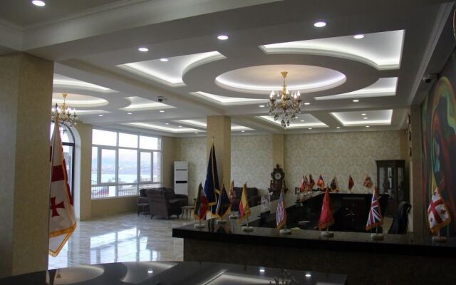 Royal Sky Hotel