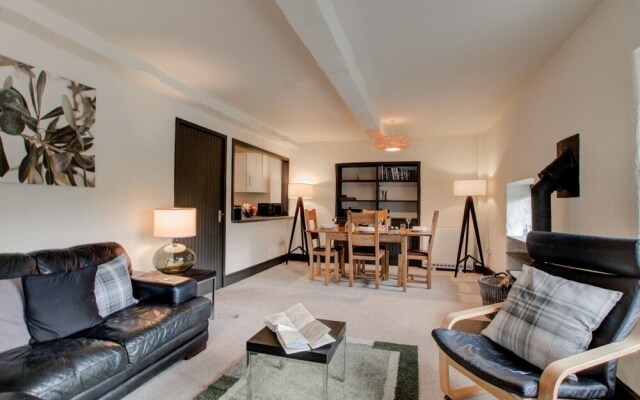 Provincial Holiday Home at Elterwater near River Brathay