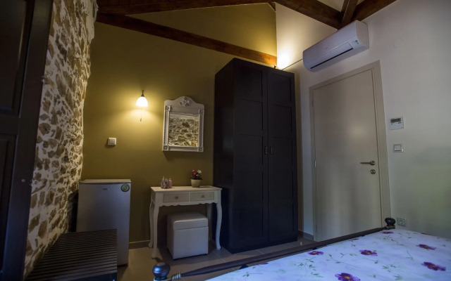 Thalia Traditional Guest House