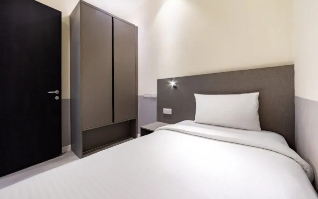 Hutton Suites Hotel Managed By The Ascott Limited