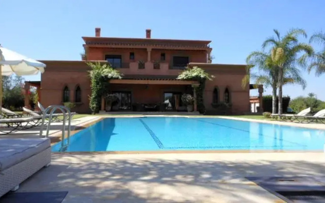 Villa Maison Rouge