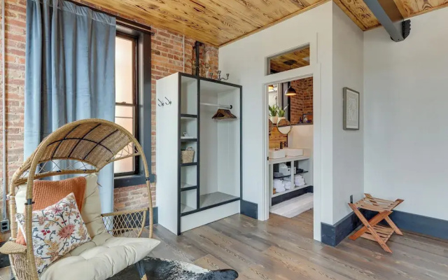 Luxurious Downtown Murphy Vacation Rental Loft!